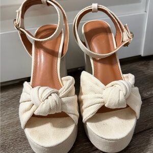 ASOS Elegant Cream Platform Heels Size 8